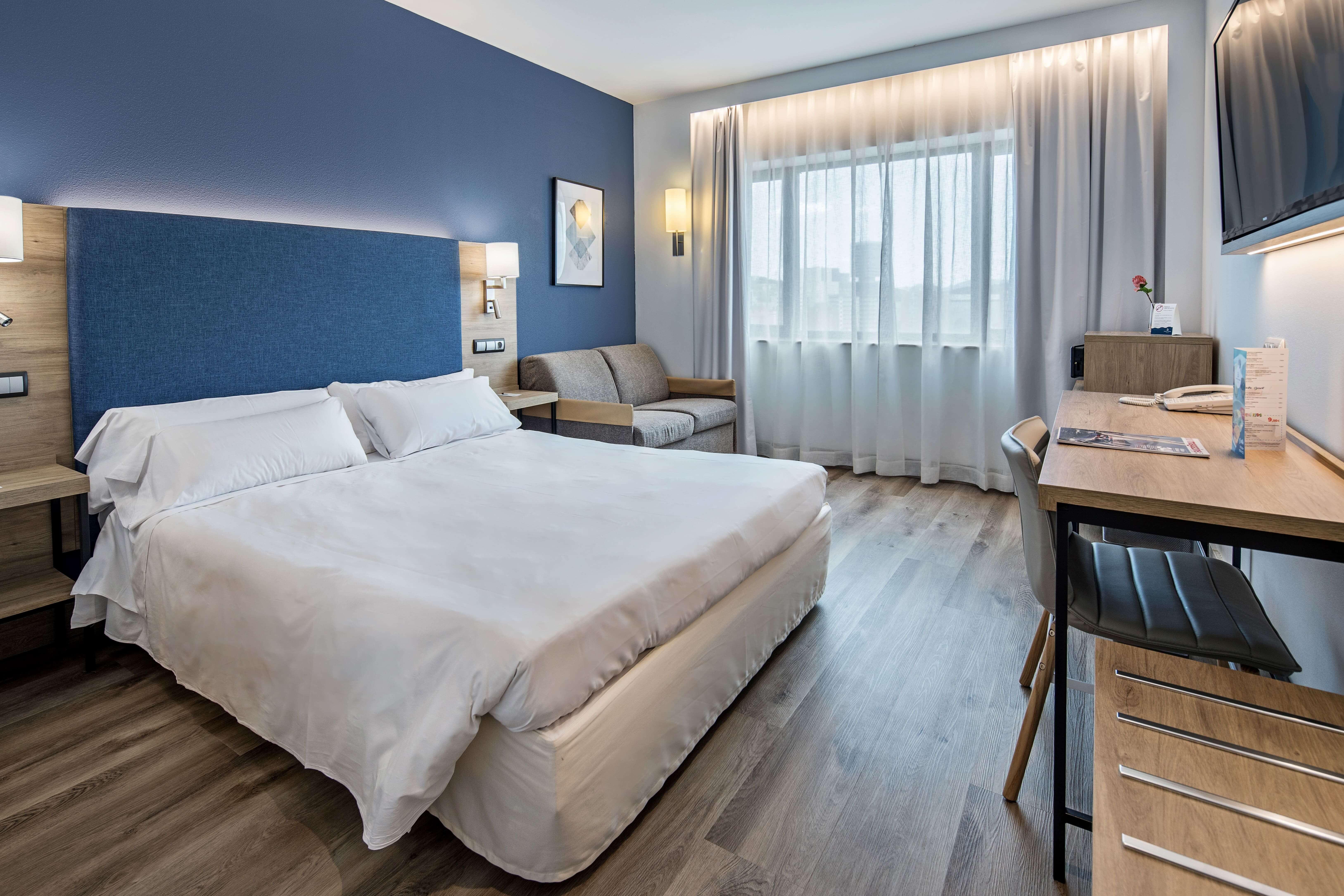 Hotel Puerta De Bilbao Barakaldo Dış mekan fotoğraf